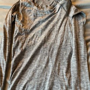 Lululemon swiftly tech long sleeve